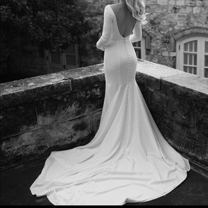 Never worn Mikaella Bridal style #2105 sample size